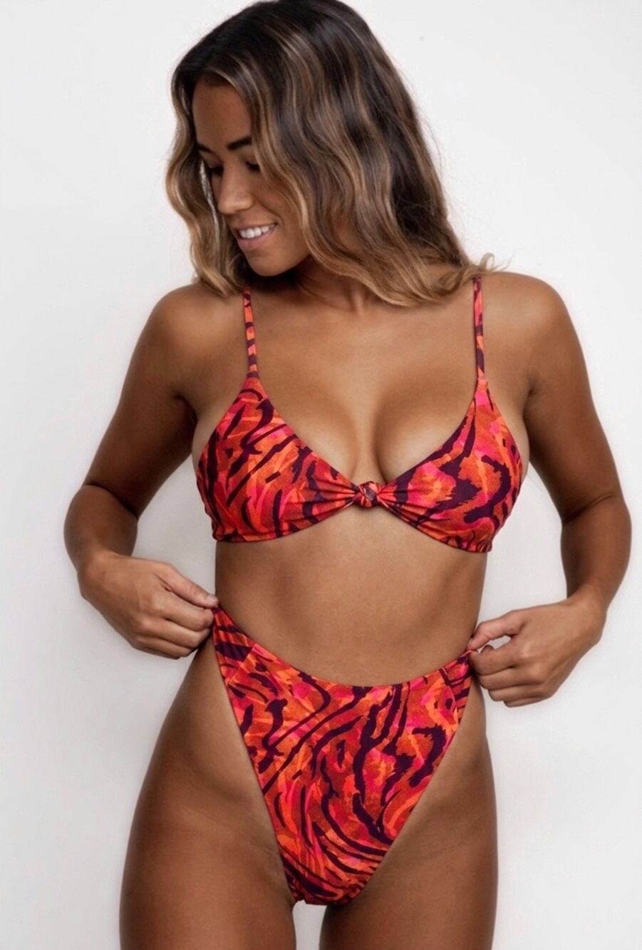 Skatie• ‘Salty’ Bikini Bottom in WILD